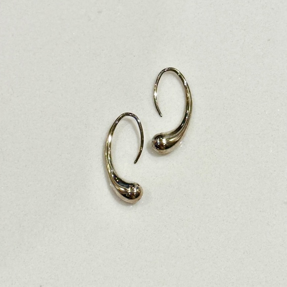 Tiffany & Co. Sterling Silver Teardrop Elsa Peretti Earrings - Picture 2 of 5